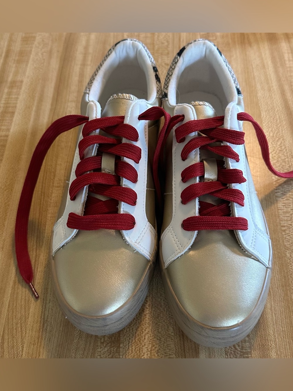 YoKi Sneakers